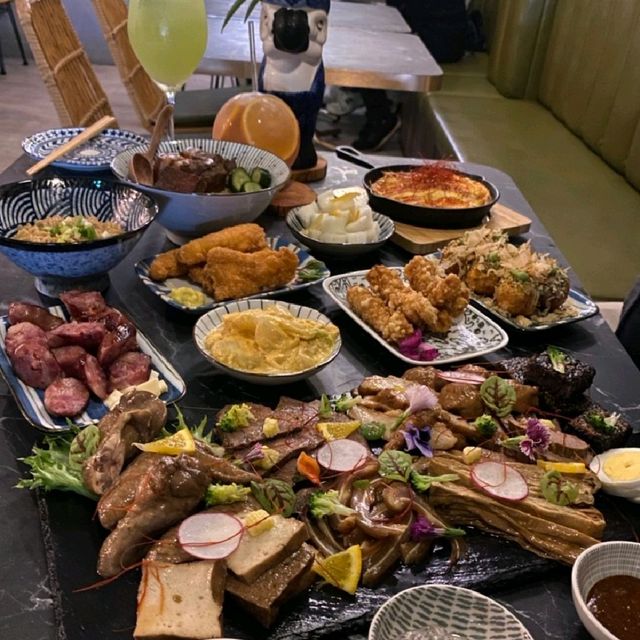 西門町酒吧推薦 ZOO BISTRO滷餐小酒館
台式滷味酒吧

