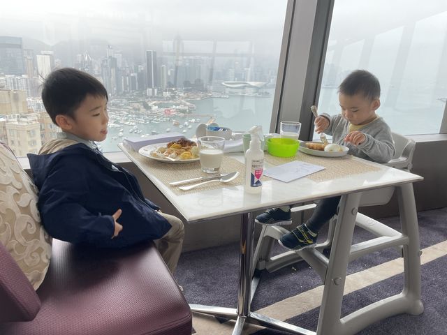 41/F 270度海景餐廳酒廊，食物質素如何？