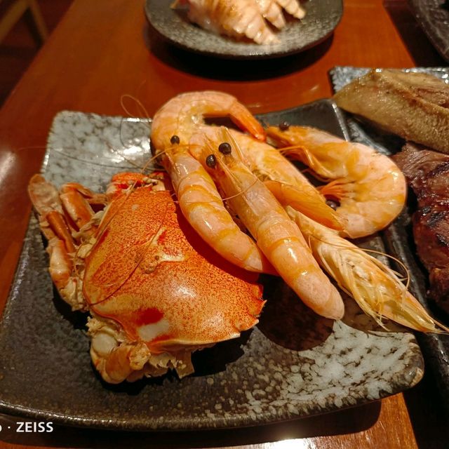 【台北吃到飽】 君悅酒店彩日本料理，純日料吃到飽，HSBC買一送一哦！