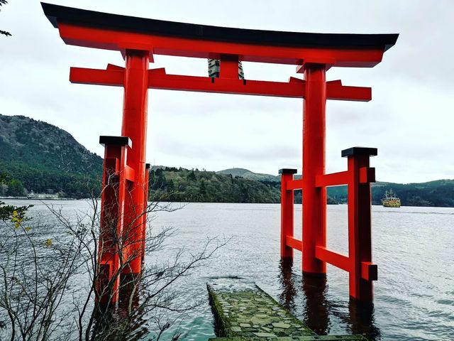 Beautiful Shrine in Hakone 