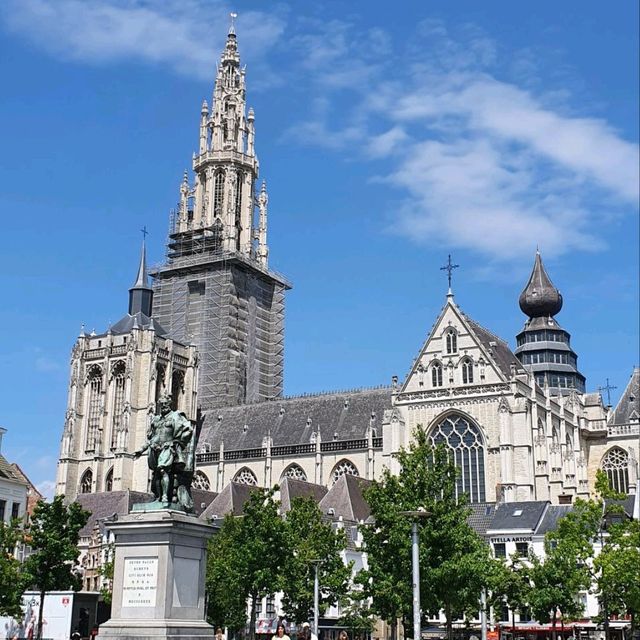 Love a vibrant city? This is it! Antwerp 