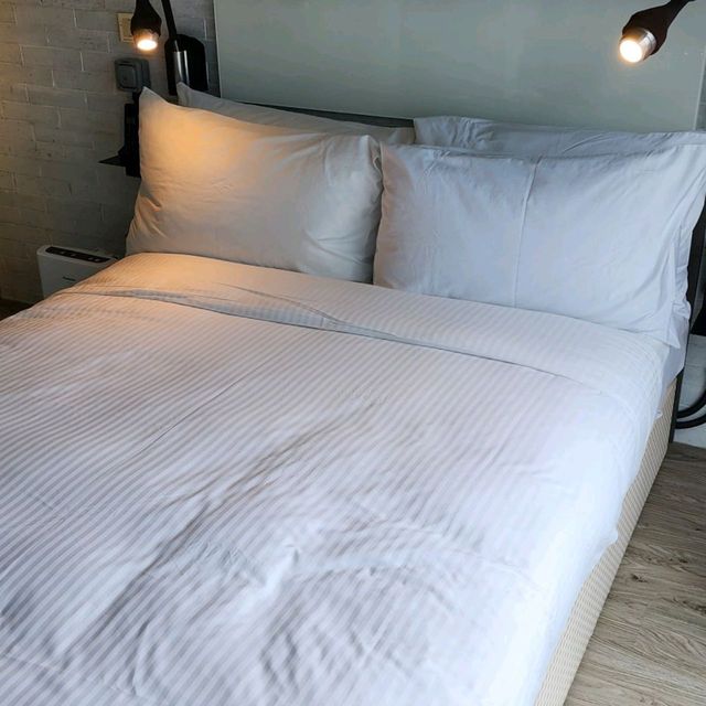 Try to book a room through its official website for loads of benefits