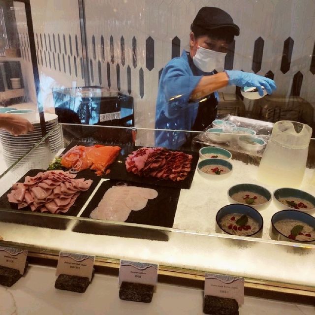 可一不可再既自助早餐