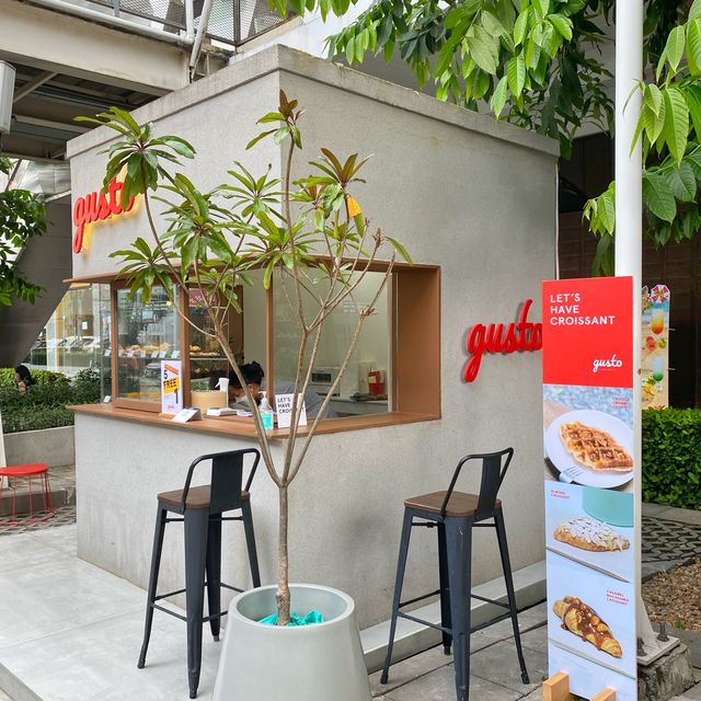 Gusto ร้านครัวซองต์ Kios สุดคิ้วท์ 🤍❤️