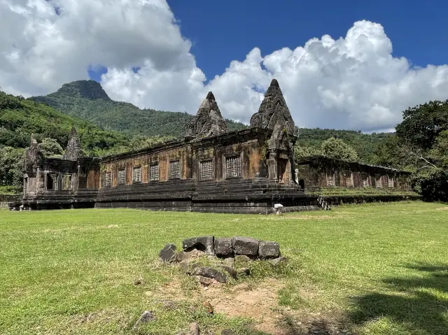 ปราสาทหินวัดพู ປະສາດຫີນວັດພູ