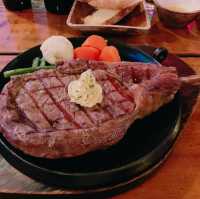 アメリカンサイズの肉に食らい付け！