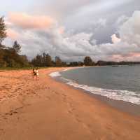 โรงแรมที่มีชายหาดสวยมากแห่งหนึ่งในเขาหลัก