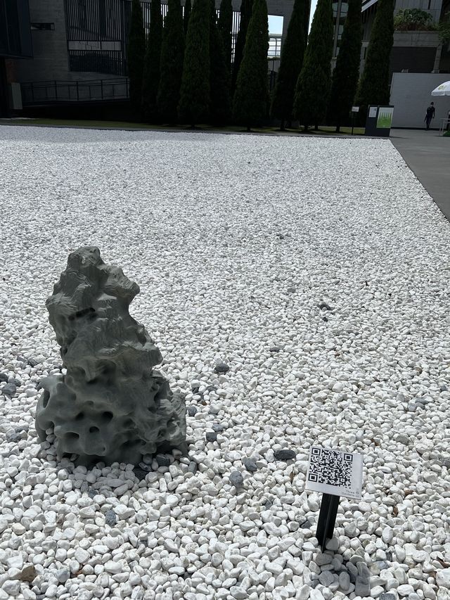 多感官來欣賞的《三假山》