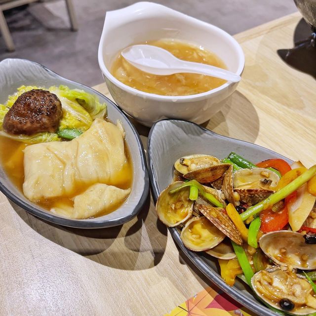 有唔少中式🤤美食嘅🍣日式放題