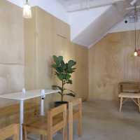 簡約木系中式Cafe