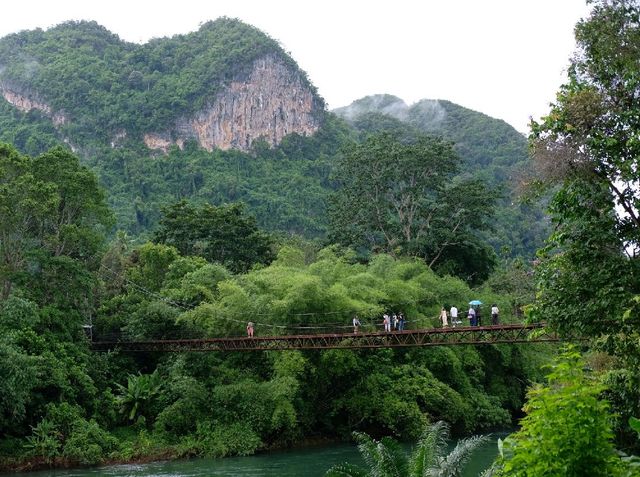 สะพานแขวนเขาพัง(เขาเทพพิทักษ์) และ เขารูปหัวใจ