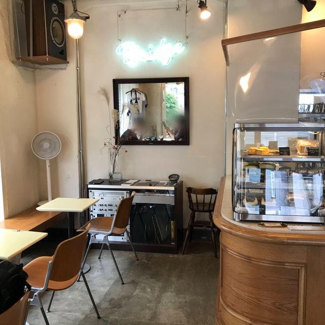 【馬喰町】スタイリッシュカフェBridge COFFEE & ICECREAM