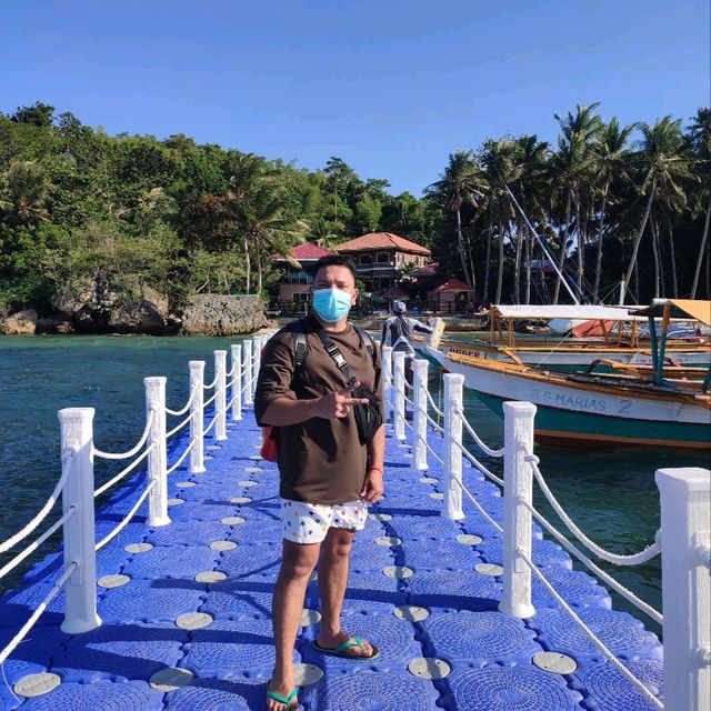 GUIMARAS FLOATING COTTAGE 