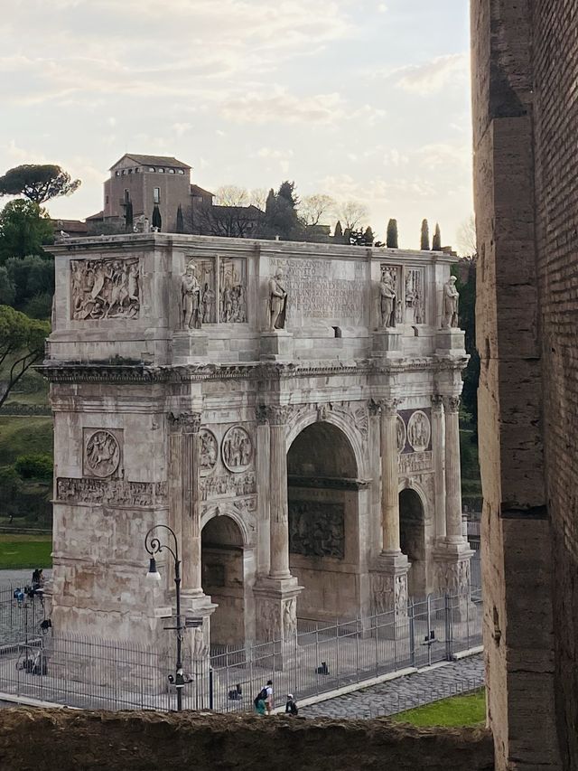 THE ARCH OF TRIUMPH 💪🏻