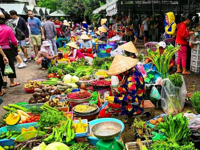 Vietnamese Street Markets