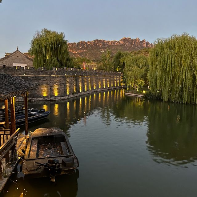 Autumn in Gubei Water Town