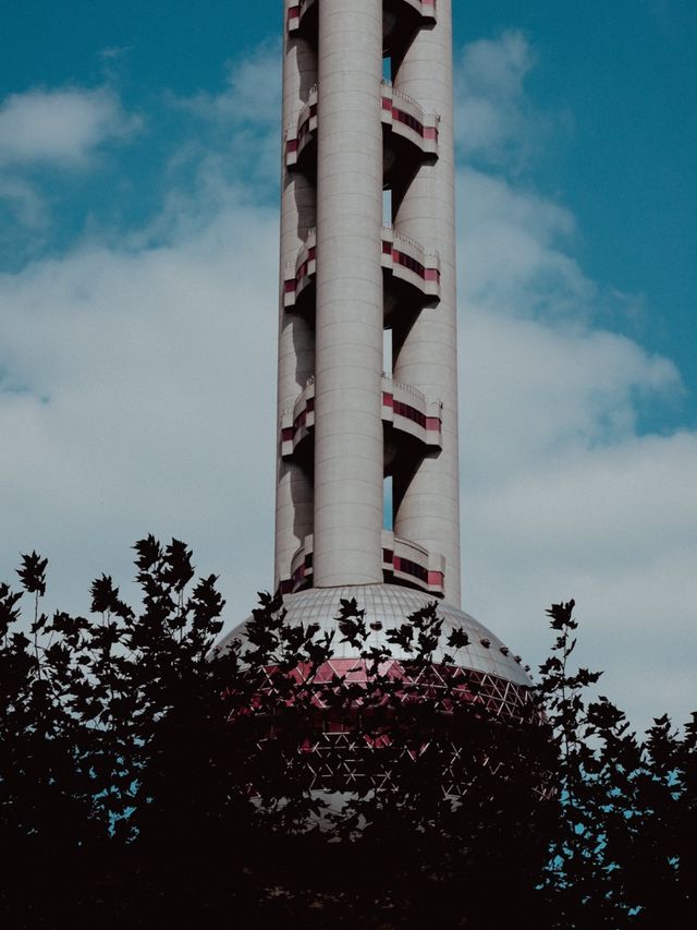 The Oriental Pearl Tower, Shanghai 🇨🇳✈️🌍