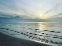 หาดทรายขาวทอดยาว ณ ทุ่งวัวแล่น ชุมพร