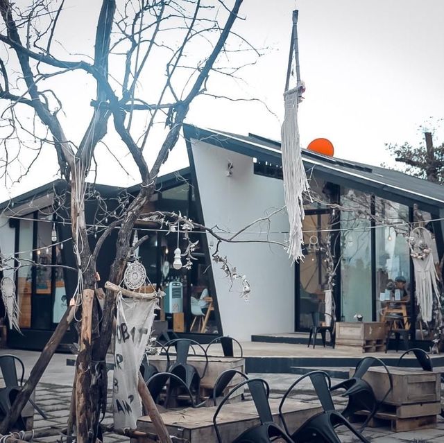 Takhob Bar - ตะขบบาร์