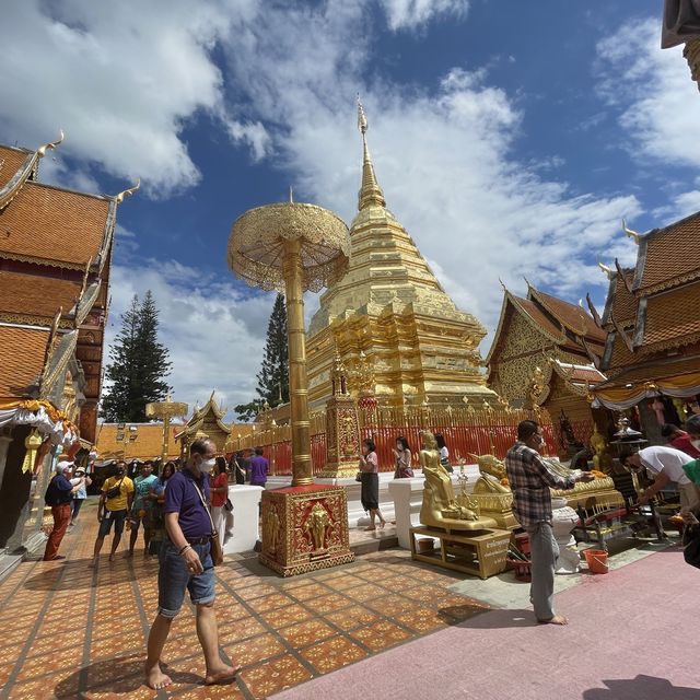 เที่ยววัดพระธาตุดอยสุเทพ