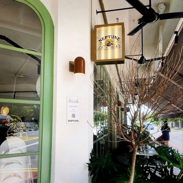A Trip Down To Neptune Cafe