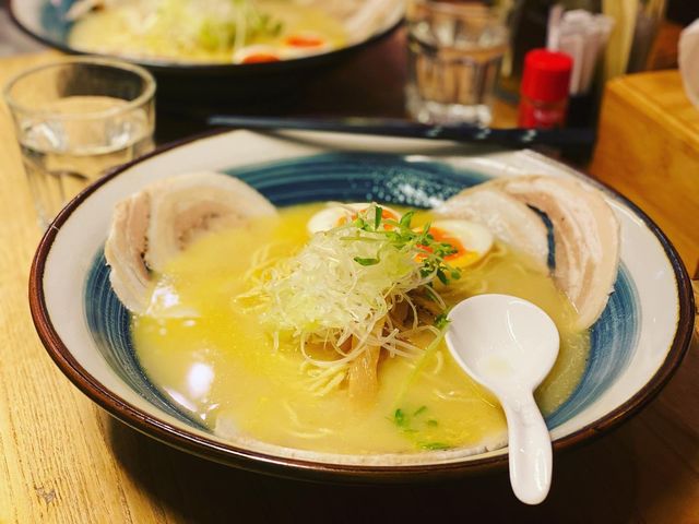 中環立体派大大碗隱世拉麵✨ Ramen Cubism✨