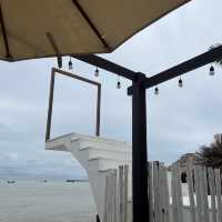 Cafe & Restaurant beachfront ใกล้สนามบินอู่ตะเภา