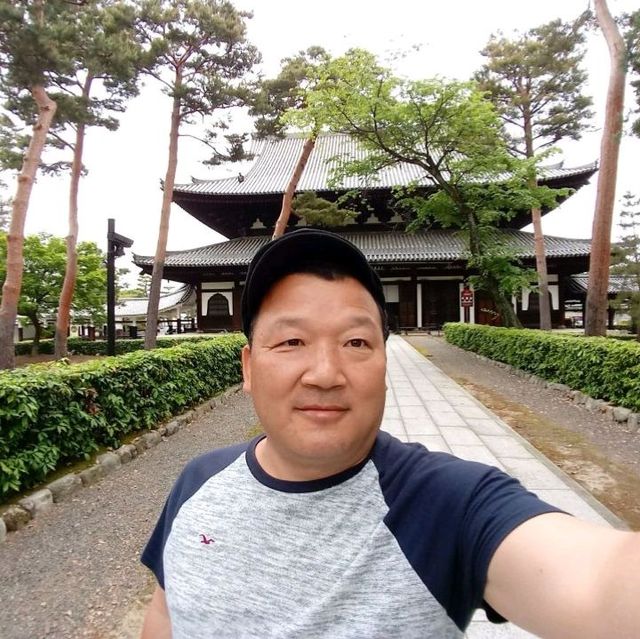 그겨울 교토를 걷다..오오미야거리. 육각당앞 스벅바에서 전통도쿄를 맛보다