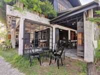 R.I.P Cafe' จิบกาแฟ แลงานศิลป์ในปัตตานี