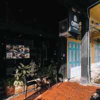 คาเฟ่สายคอกาแฟ “ ONYX Café & Studio Pattani”