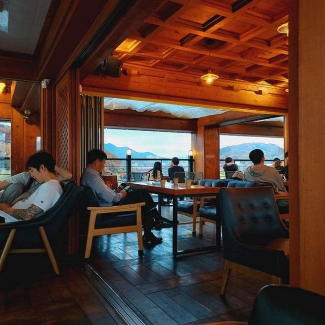 Cafe on high grounds, Jeonju Cafe on high grounds, Jeonju
