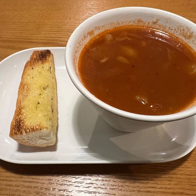 環境舒適熊仔西餐廳