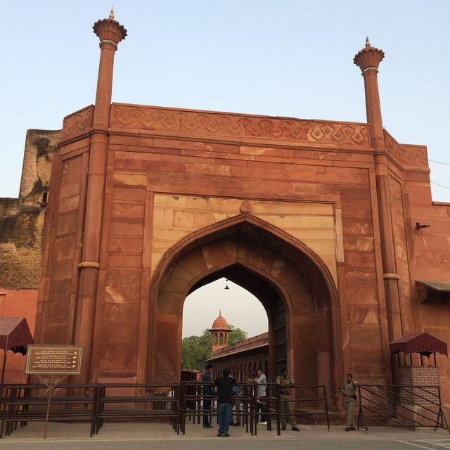 Eager trip to Agra! home of 7 wonders
