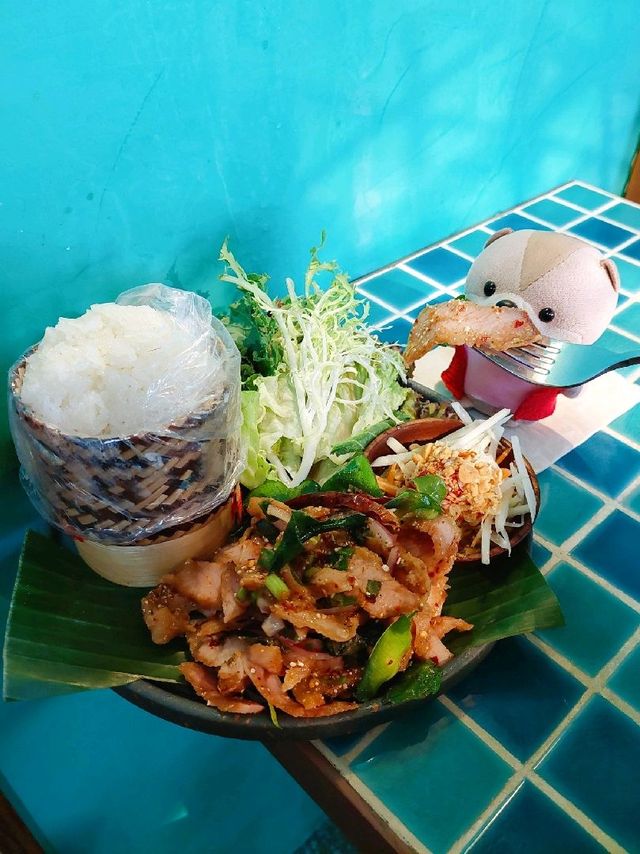 大角咀 | Restoran SAYA | 打卡泰式東北菜