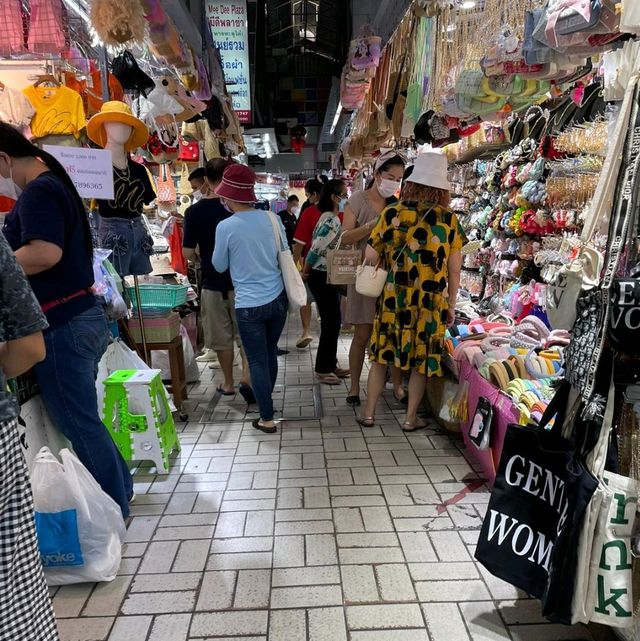 Bangkok- Pratunam Morning Market 