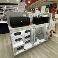 Best Denki, one-stop electronics store