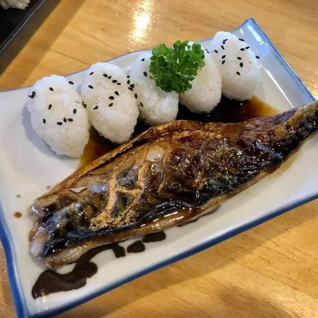 "ซูชิมั้ย จะนะ"🍣🍙🥗🥙