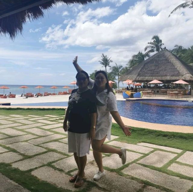 Seize the day at South Palms Resort