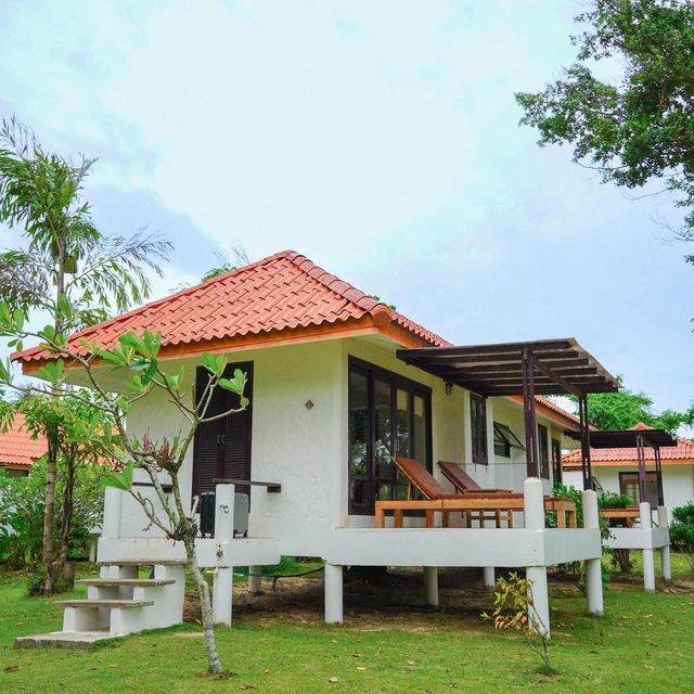Lazy Day the Resort, Koh Mak ที่พักฟิลบาหลี