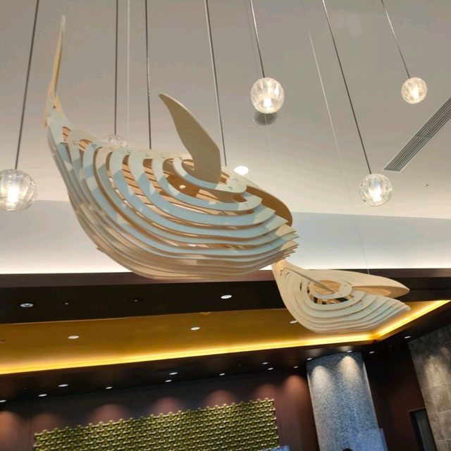 【大阪 南港】海と夜景の美しいホテル✨フロントにはクジラが泳いでます✨