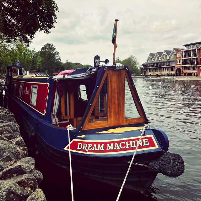 The riverside pier in Windsor