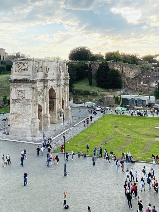 THE ARCH OF TRIUMPH 💪🏻