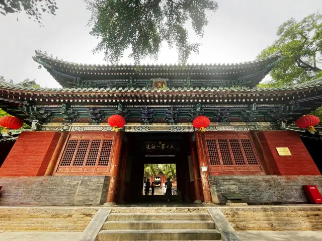 Fast Hands and Still Hearts: Shaolin Temple