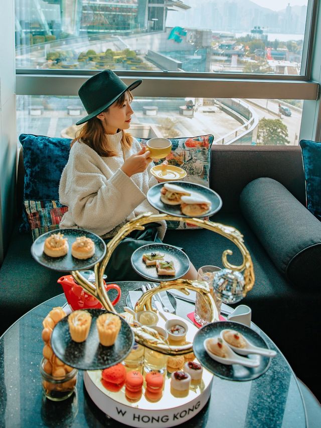 Three years after passing the level, I finally moved into this Victoria Harbour sea view hotel. Three years after passing the level, I finally moved into this Victoria Harbour sea view hotel.