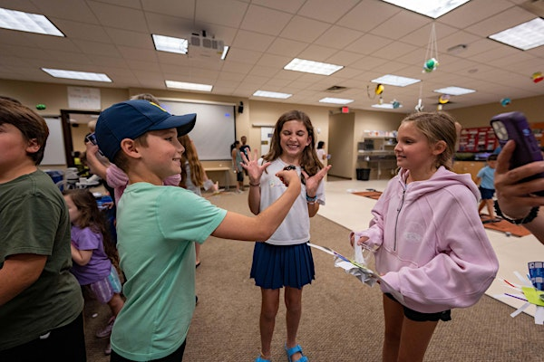 Bug Bonanza: Explore their Wild World!   | Grades 4-5 | Van Andel Institute for Education