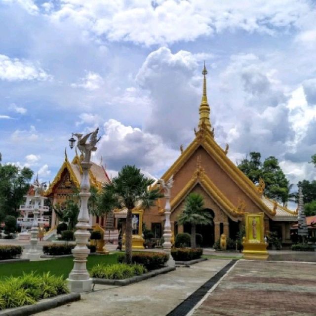 วัดมหาวนาราม หรือ วัดป่าใหญ่ จ.อุบลฯ