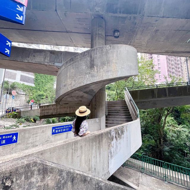 滿滿荒涼幽靜感～城中天橋秘景
