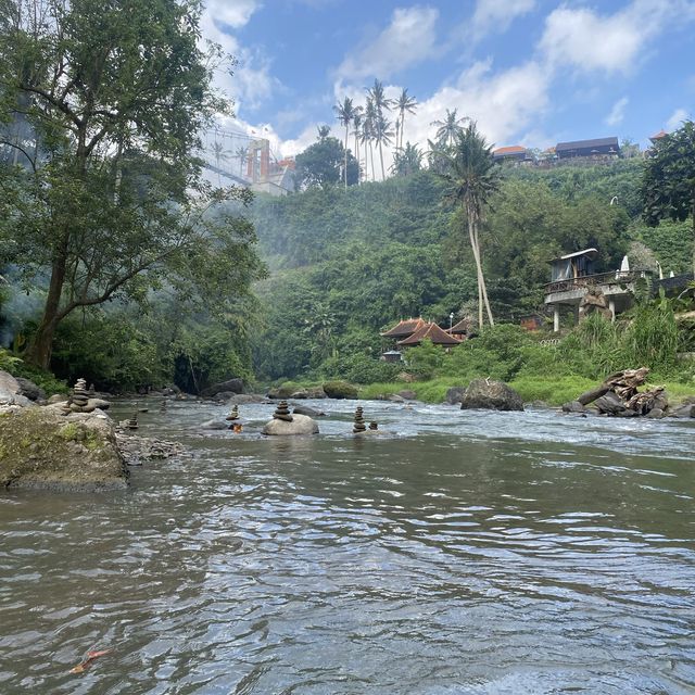 Breathtaking Tegenungan Waterfall