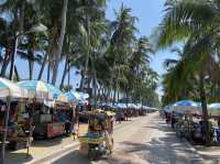 Bangsan Beach หาดบางแสน ชลบุรี