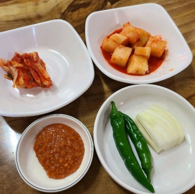 제주 노형동 맛집)이인자뼈다귀해장국 - 제주시내 현지인 뼈다귀해장국맛집